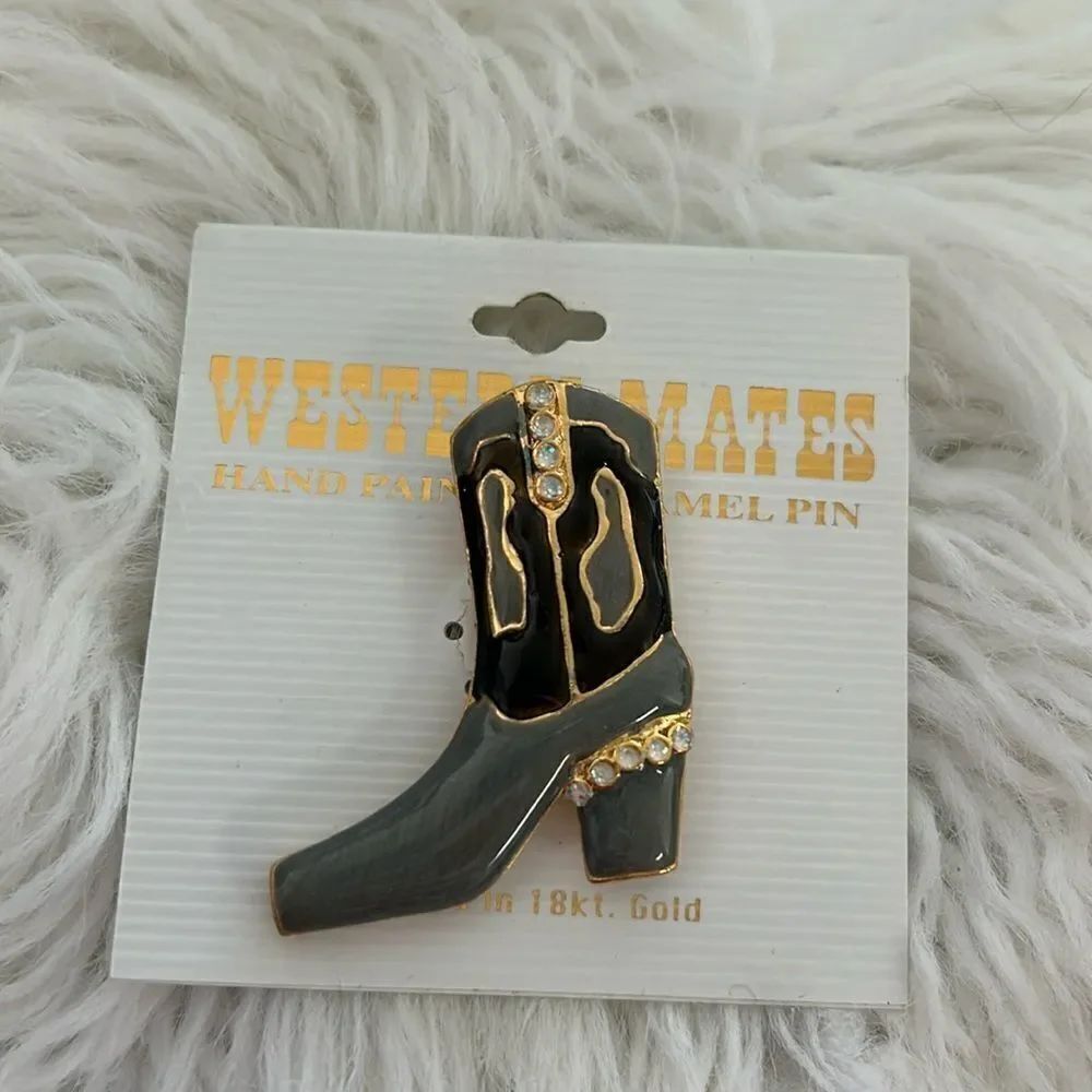 3/30$ Cowboy boot